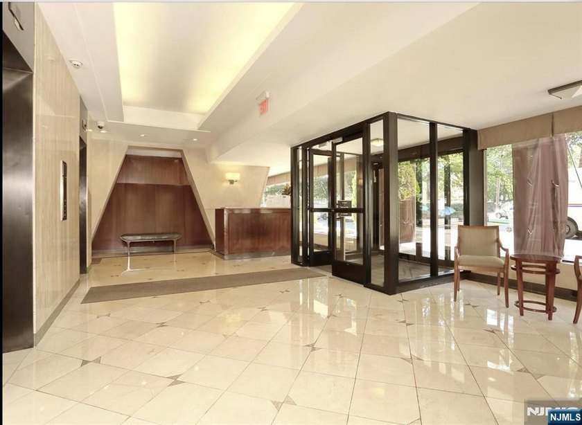 Horizon Road- Unit G-3 This 2 bedroom and 2 bath duplex up split - photo 3