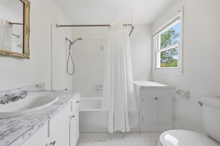 613 Cypress Ct. offers a perfect blend of southern charm and - photo 23
