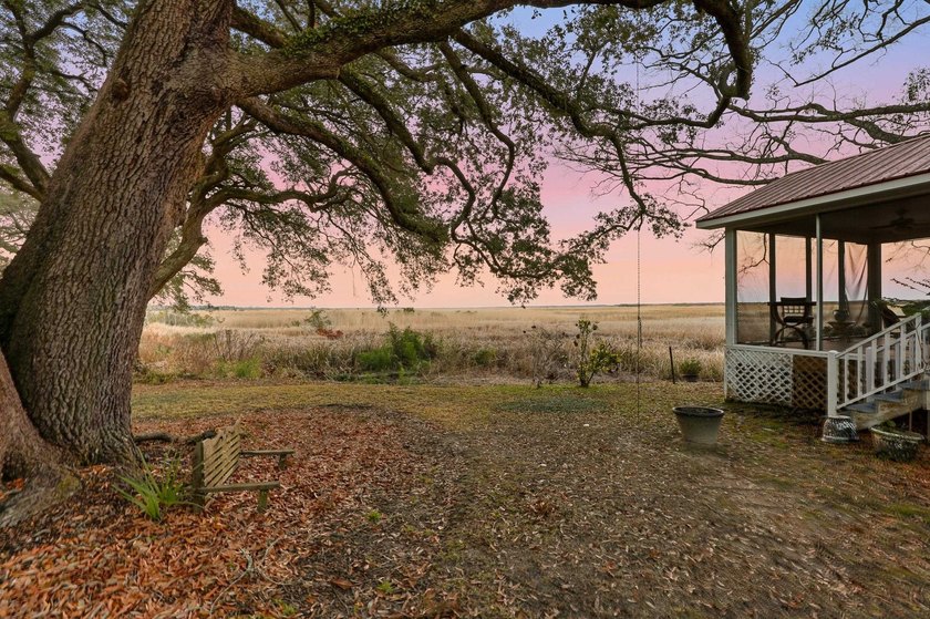 613 Cypress Ct. offers a perfect blend of southern charm and - photo 35
