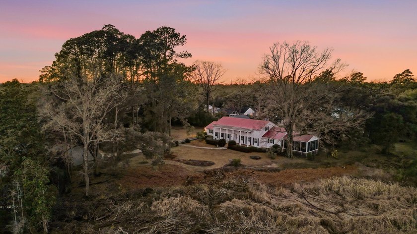 613 Cypress Ct. offers a perfect blend of southern charm and - photo 39