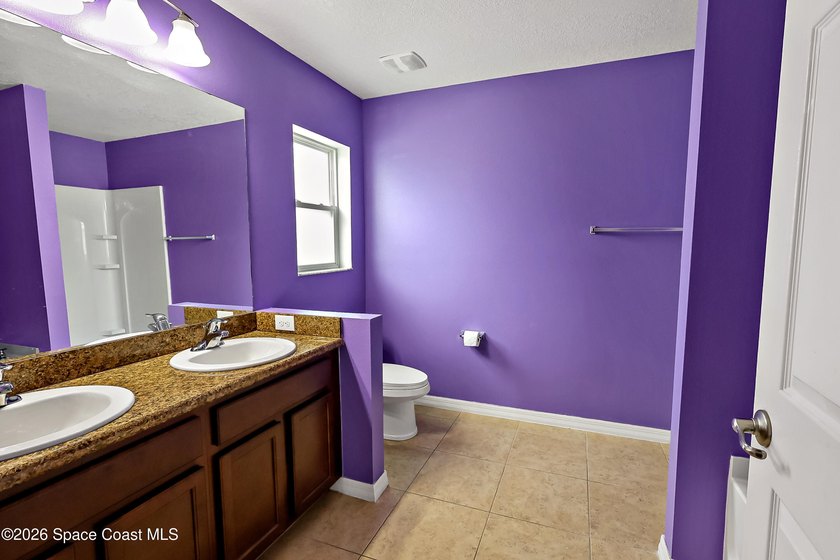 Beautiful home custom built in 2018 with HUGE Master bedroom and - photo 14