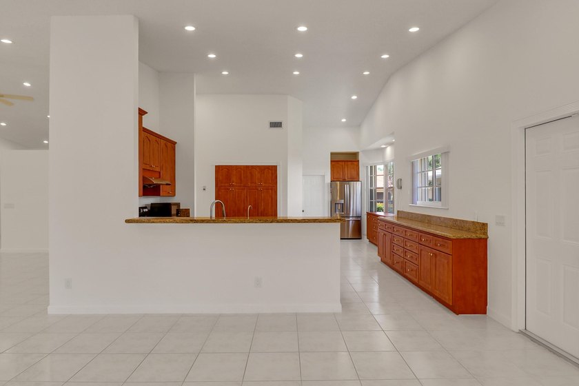 Welcome to this exceptional single-story residence in Westport - photo 17
