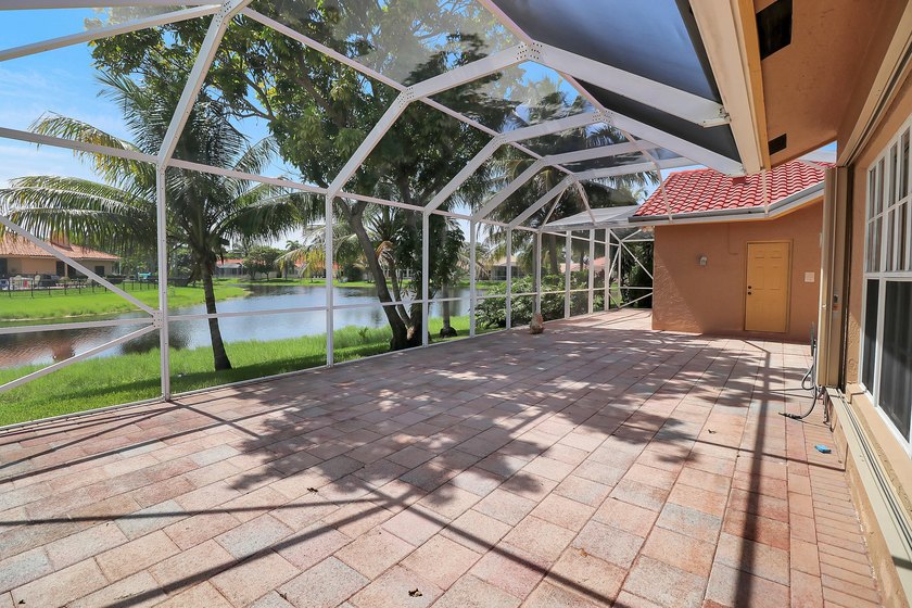 Welcome to this exceptional single-story residence in Westport - photo 34