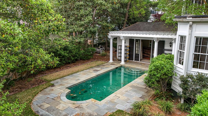 Exceptional opportunity to purchase this historic Harleston - photo 3