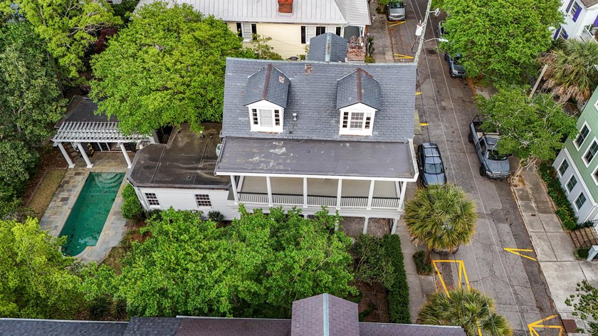 Exceptional opportunity to purchase this historic Harleston - photo 4