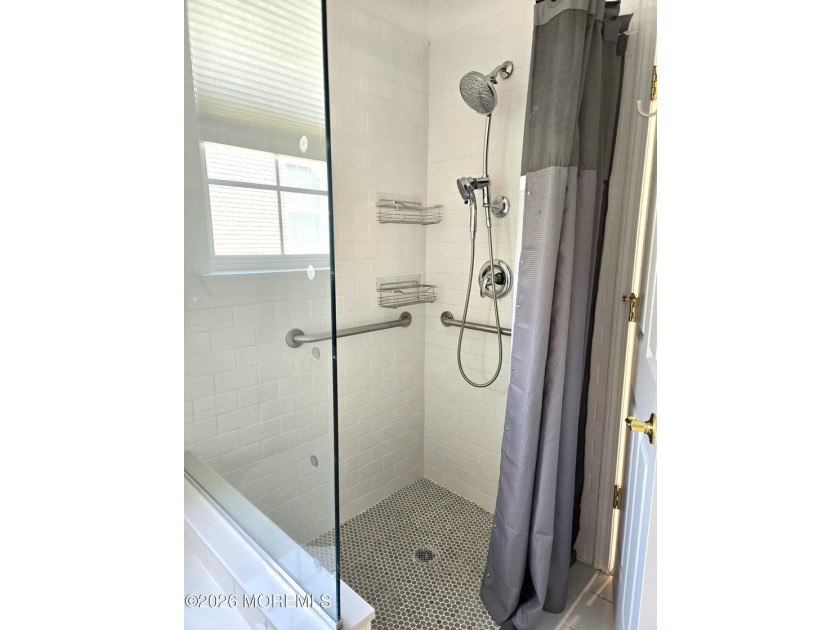 Welcome to this beautifully maintained EXPANDED Wentworth model! - photo 30