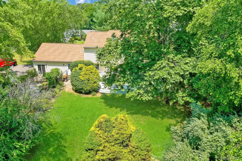 Ready for room to spread out? This generously proportioned - photo 44