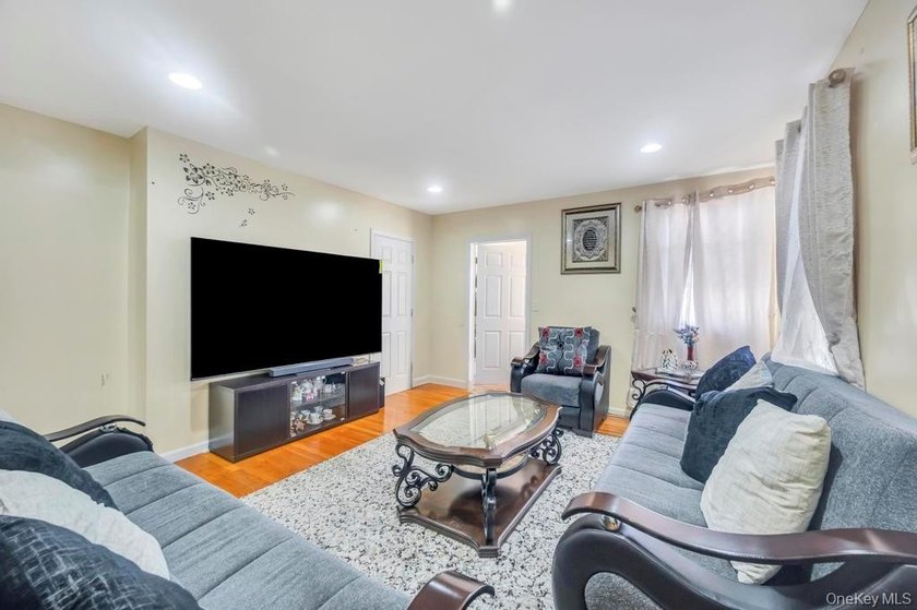Welcome to your next East New York gem! This fully attached home - photo 10