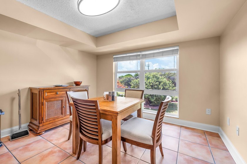 PRIVACY GALORE! For buyers who crave true seclusion and one - photo 8