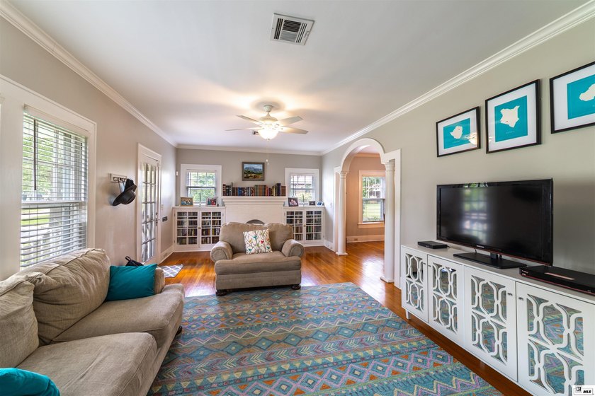 Welcome to 501 Auburn, a beautifully maintained 4-bedroom - photo 5