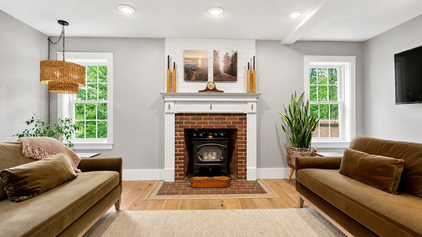 Welcome to 20 Kimberley Circle, nestled in Brunswick's highly - photo 13