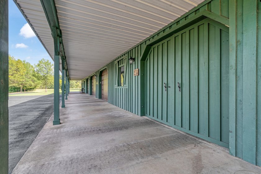 Luxury Country Estate on 26.78+/- Acres with Water Rights - photo 13