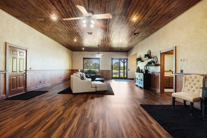 Luxury Country Estate on 26.78+/- Acres with Water Rights - photo 26
