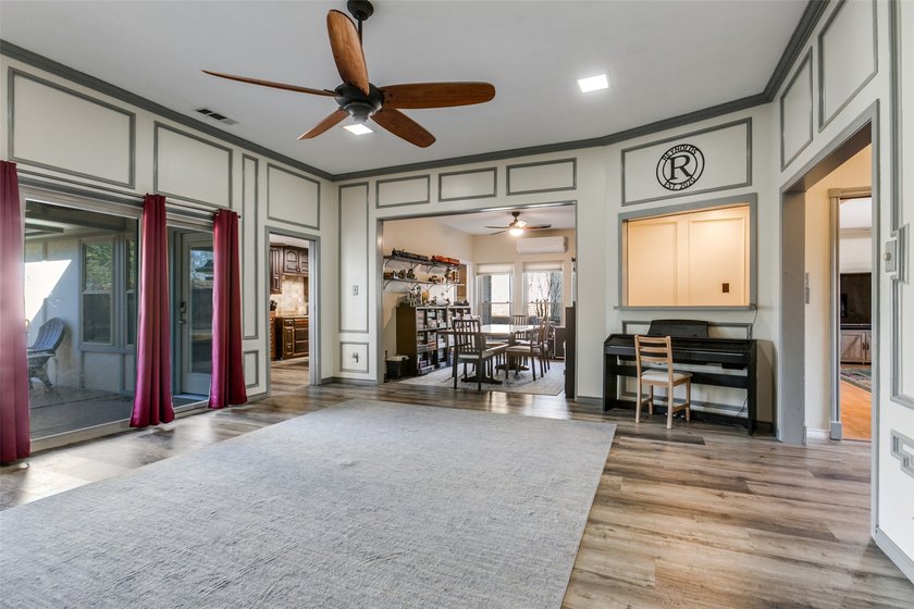 Located minutes from Sherrill Park Golf Course, this remodeled - photo 32