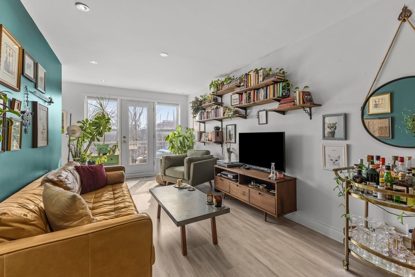 Bienvenue au 4257, rue De Richelieu! Situe dans le tres prise - photo 2