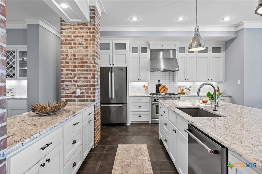**OPEN HOUSE THIS SATURDAY (11-2) &amp; SUNDAY (1-4). Custom-built - photo 9