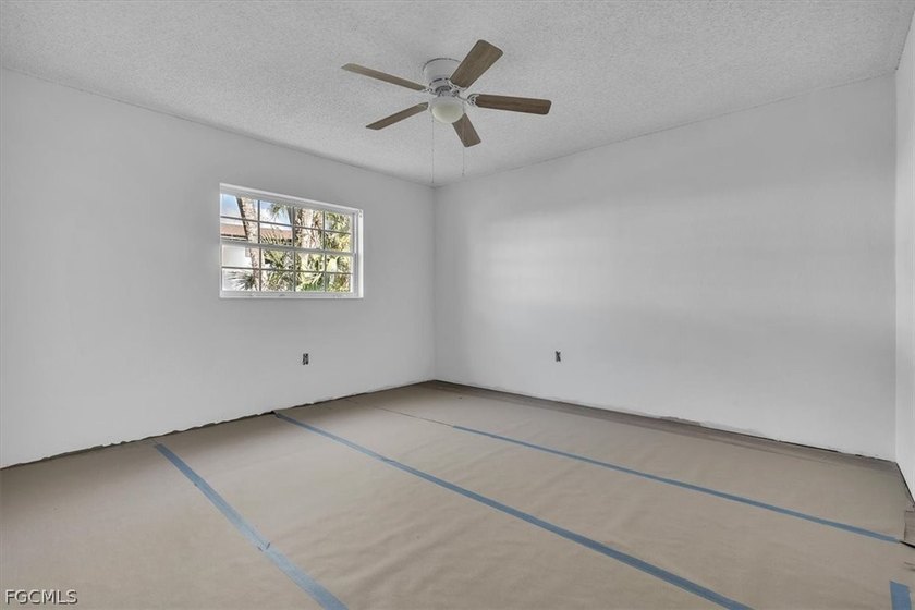 Don't miss this affordable 2-bedroom, 2-bath end-unit - photo 15