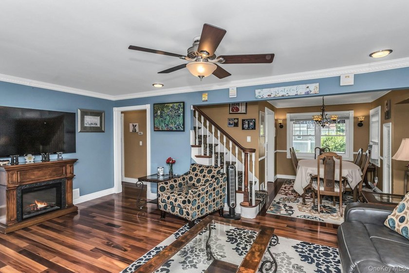 Welcome to this charming and beautifully maintained Cape Cod - photo 5