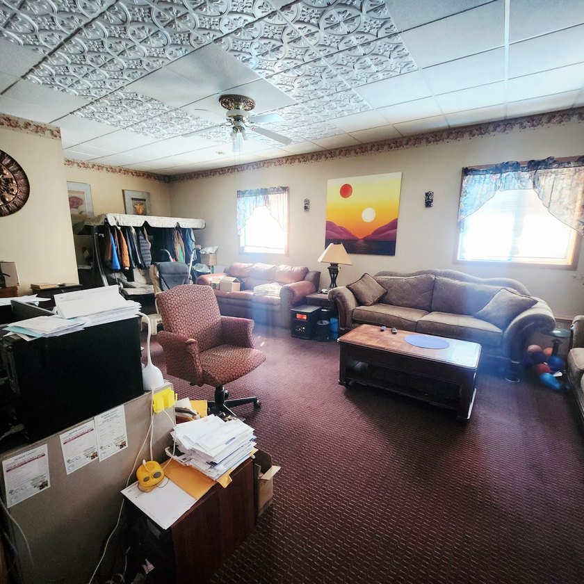 Huge opportunity to acquire a high-visibility commercial - photo 15