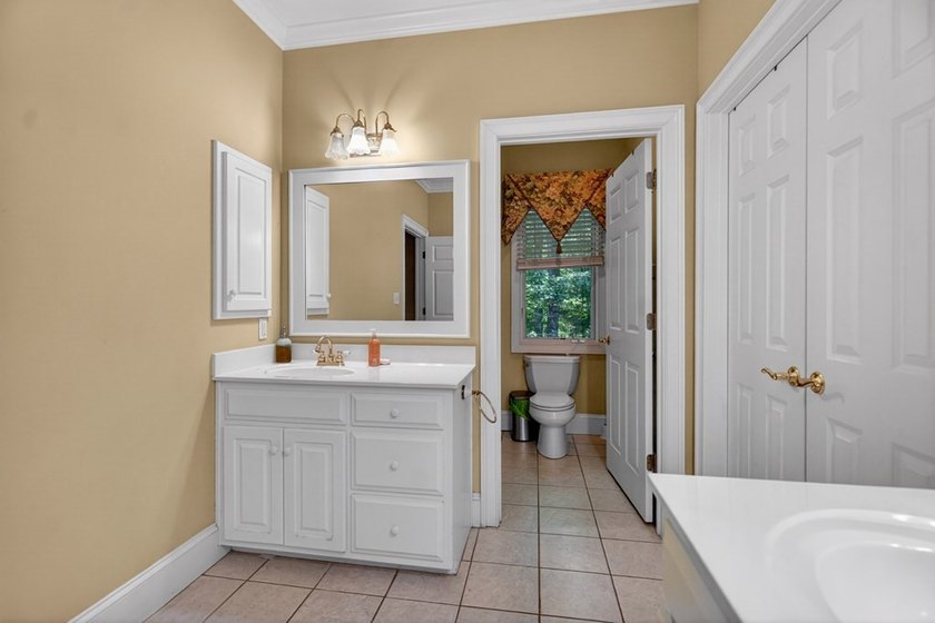 PLEASE FIND VIDEO TOUR LINK Custom-built Southern Living-style - photo 20