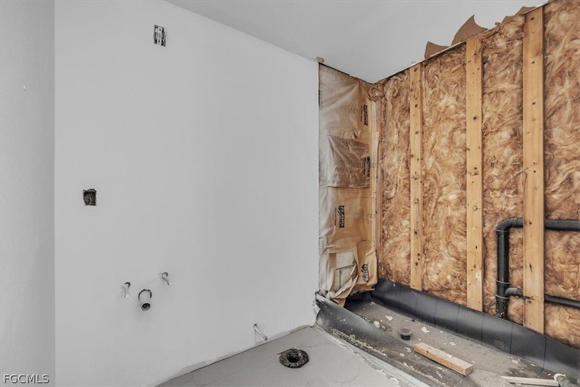Don't miss this affordable 2-bedroom, 2-bath end-unit - photo 20