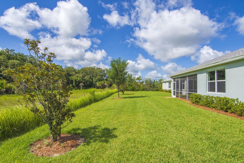 Move-in ready! Discover this beautifully upgraded 4-bedroom - photo 20