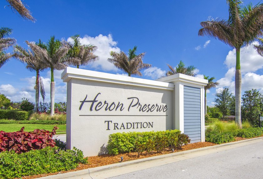 Move-in ready! Discover this beautifully upgraded 4-bedroom - photo 21