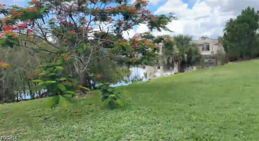 Landscaping fully re-done! Rare opportunity to secure a full - photo 5
