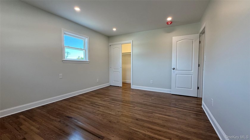 This thoughtfully updated Colonial in the heart of West Babylon - photo 10