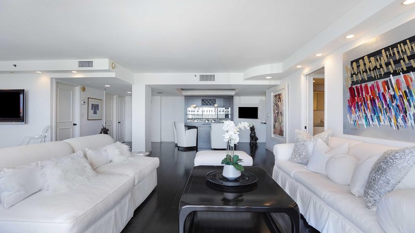 Beautifully reimagined with a refined designer aesthetic, this - photo 15