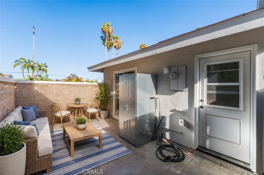 Welcome Home to this Beautifully Maintained Updated End-Unit - photo 24
