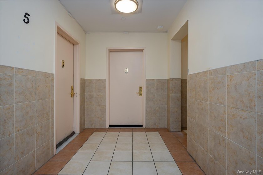 Welcome to this bright and inviting 2-bedroom, 1-bathroom co-op - photo 13