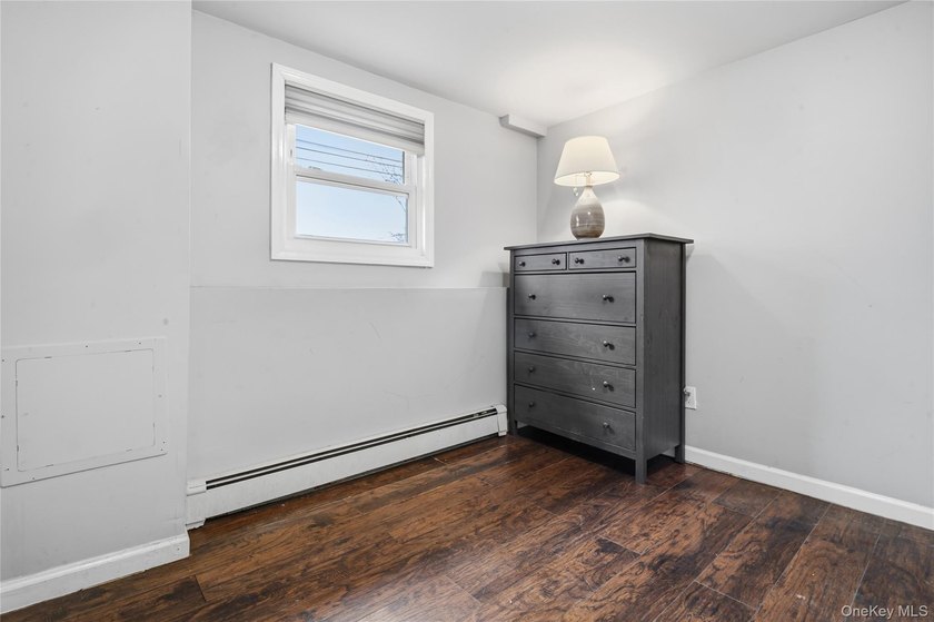 Welcome to 568 Centerwood Street in West Babylon, a hi-ranch - photo 14