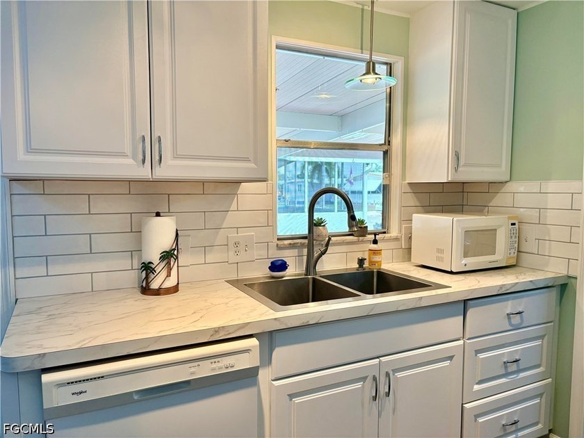 Beautiful 2-bedroom, 2-bath manufactured home nestled within the - photo 10