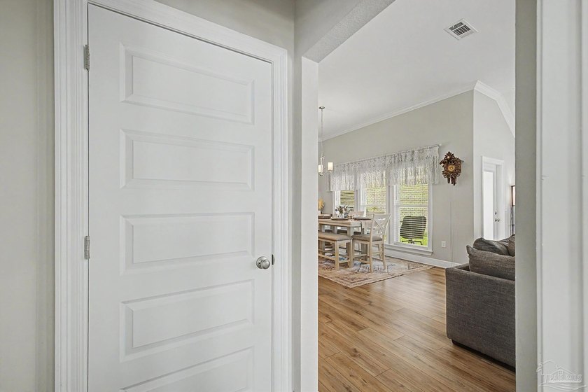 Back on the Market - no fault of the Sellers. Welcome to this - photo 42