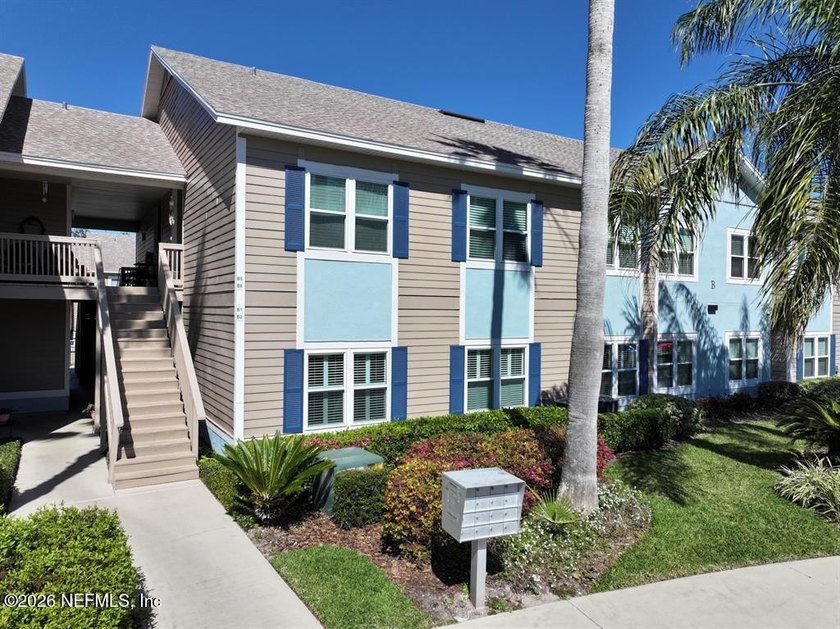 Exceptional 3-bedroom, 2-bathroom ground-floor condo in a gated - photo 34