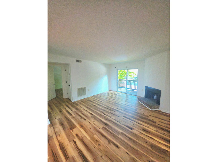 Don't miss this remodeled home in the heart of James Island! - photo 4