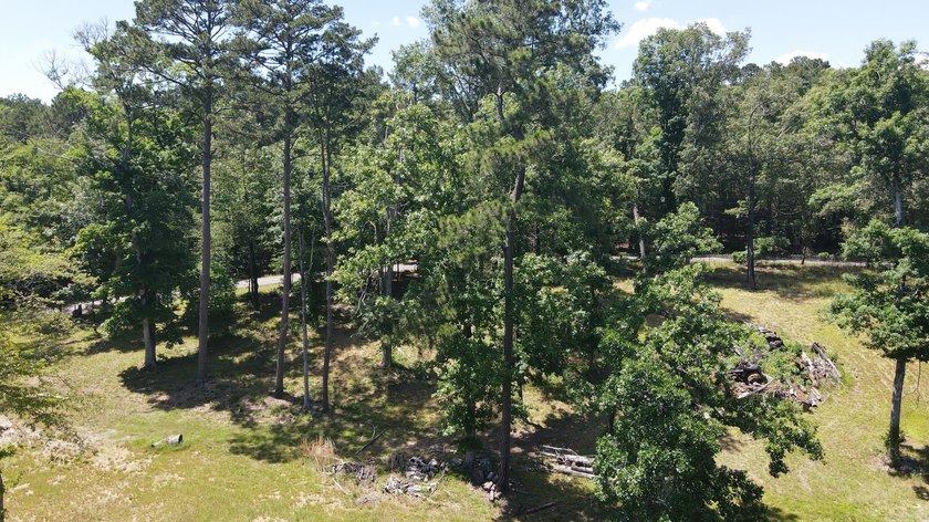 129 Ft of Lake Hamilton Waterfront | Build-Ready .75-Acre Lot | - photo 8