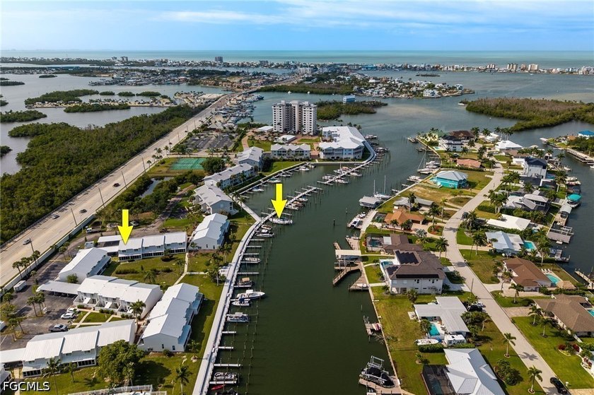 Large Dock and Covered Parking Space are includede by Boat, Come - photo 3