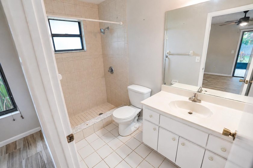 Beautifully Updated 3 Bedroom, 2 Bath home Located in the heart - photo 14
