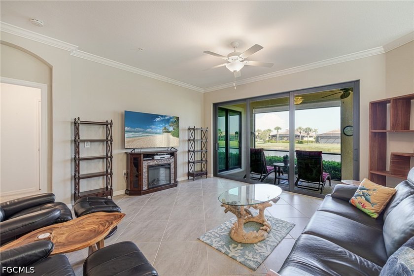 This stunning 1st floor carriage home is located in one of the - photo 7
