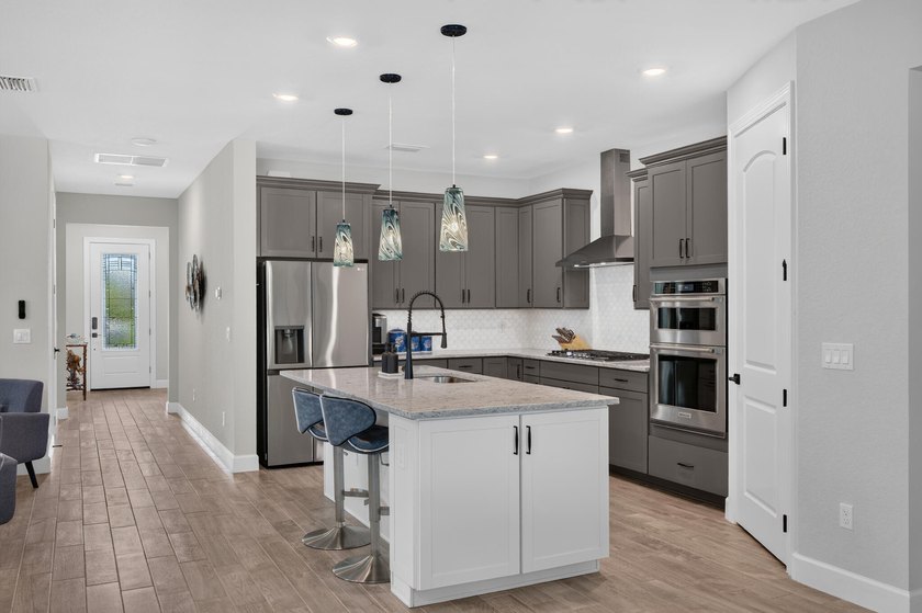 Better Than New! Welcome to this exceptional 4-bedroom Mystique - photo 12