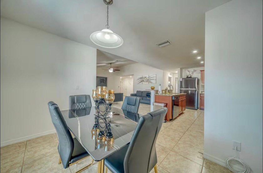 Discover this charming single-family home built in 2018 - photo 10