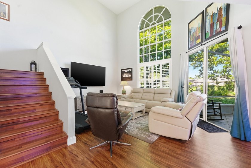 Rare opportunity to own a townhome in PGA Village's Pine Creek - photo 4