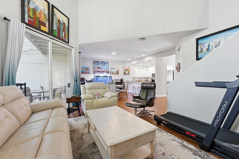 Rare opportunity to own a townhome in PGA Village's Pine Creek - photo 8