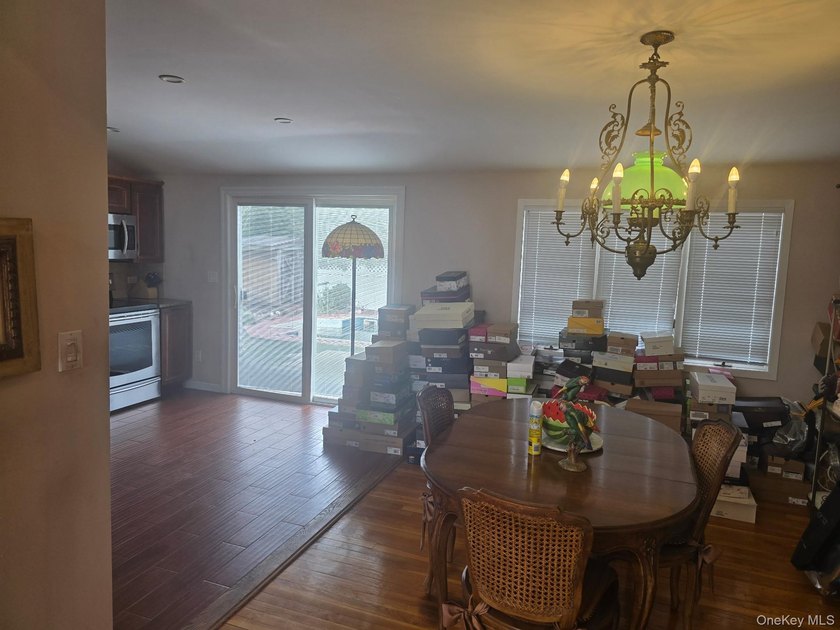 Attention All Buyers! Diamond in the rough. Location, Location! - photo 10