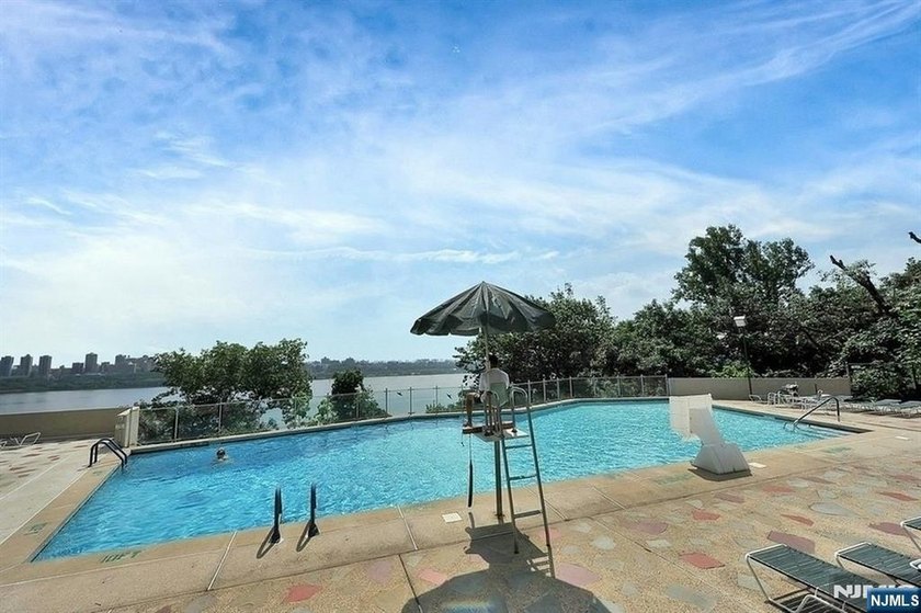 CONTACT DEBRA JACOBS &amp; HALLEY NATKIN COLDWELL BANKER FORT LEE - photo 43