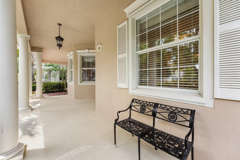 Rare opportunity in Abacoa! This desirable single-story floor - photo 4