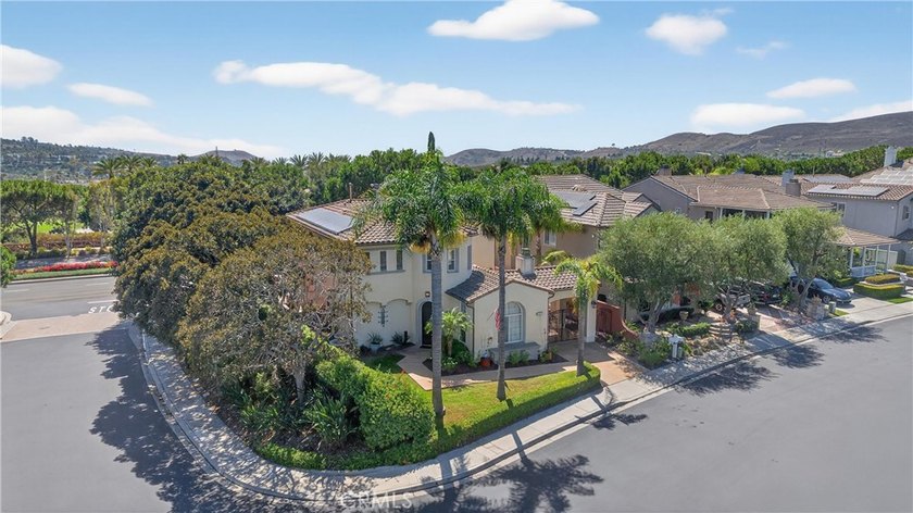 Welcome to Talega neighborhood of San Clemente! This stunning - photo 5