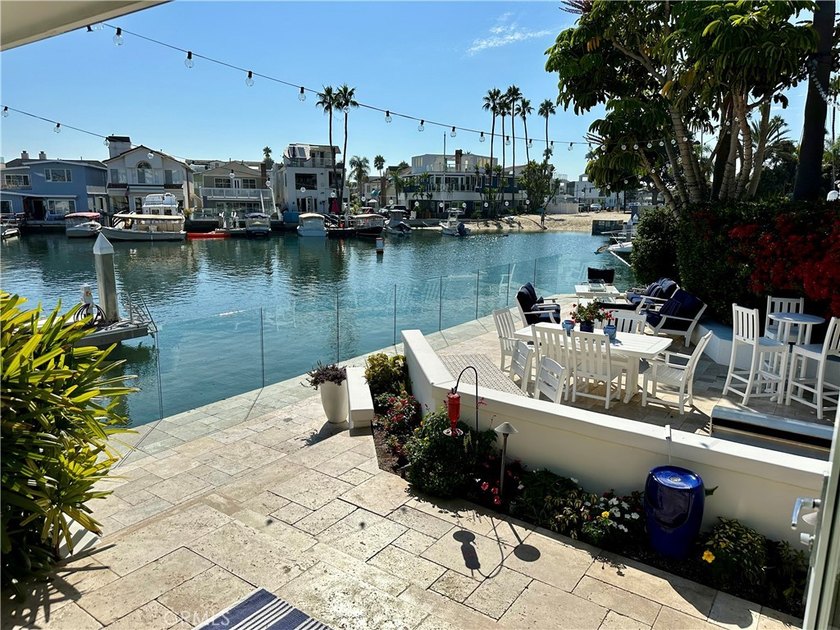 Completely renovated and furnished on the Bay with a huge 75' - photo 18